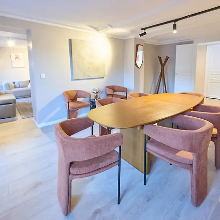 Apartamento Modern With Terrace & 4 Spacious Bedrooms