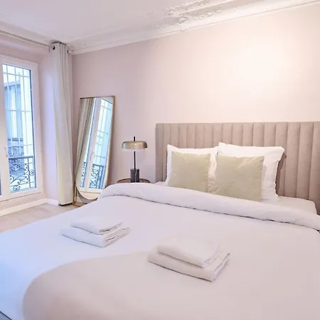 Modern With Terrace & 4 Spacious Bedrooms