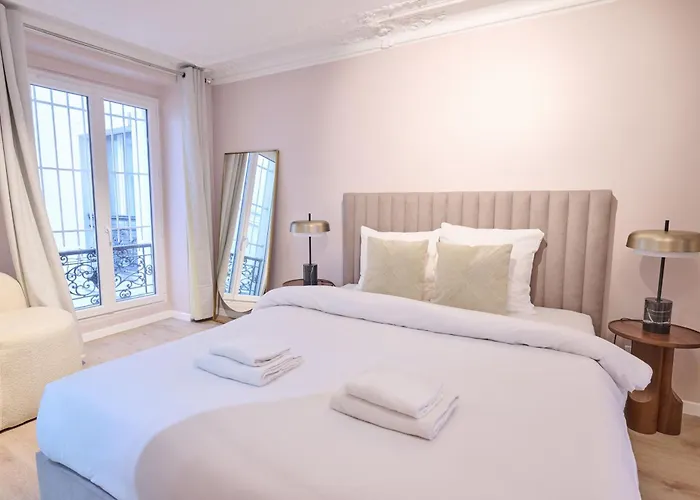 Modern With Terrace & 4 Spacious Bedrooms Apartamento